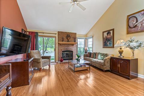 1610 Hadley Ct #O, Wheeling, IL 60090 photo 6