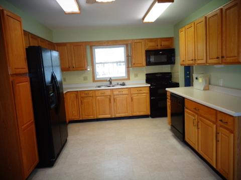 4 Crestview Ct, Le Roy, IL 61752 photo 10