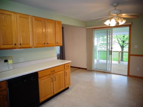 4 Crestview Ct, Le Roy, IL 61752 photo 13