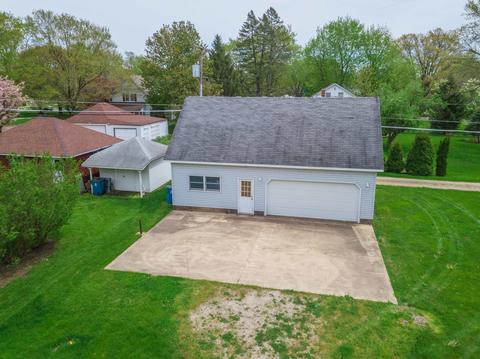515 S Division St, Chenoa, IL 61726 photo 30