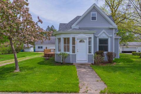 515 S Division St, Chenoa, IL 61726 photo 1