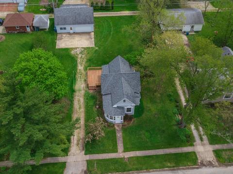 515 S Division St, Chenoa, IL 61726 photo 42