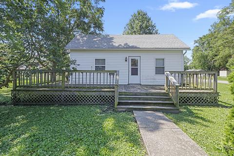 401 E Morris St, Bement, IL 61813 photo 1