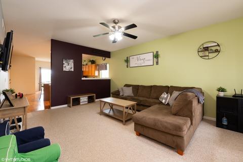 116 River Bend Dr, Genoa, IL 60135 photo 2