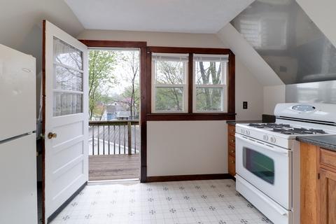 813 E Taylor St, Bloomington, IL 61701 photo 27