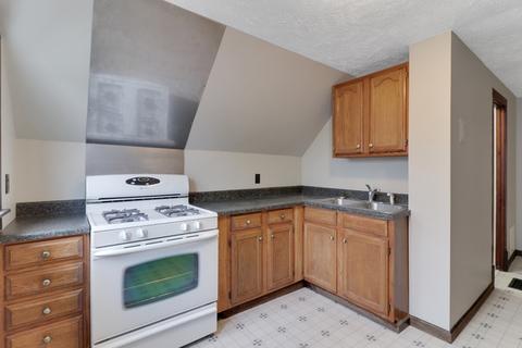 813 E Taylor St, Bloomington, IL 61701 photo 25