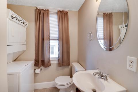 813 E Taylor St, Bloomington, IL 61701 photo 18