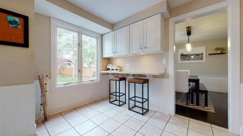 1007 N Main St, Wheaton, IL 60187 photo 16