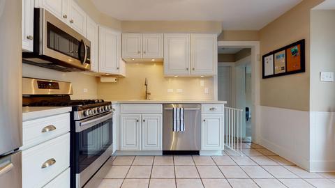 1007 N Main St, Wheaton, IL 60187 photo 11