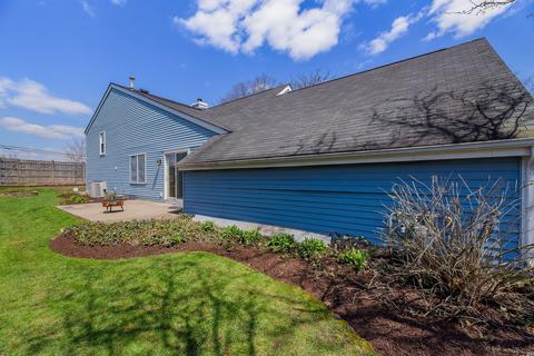 1055 Devonshire Ave, Naperville, IL 60540 photo 22