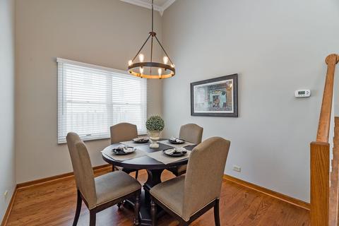 1055 Devonshire Ave, Naperville, IL 60540 photo 9