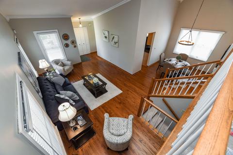 1055 Devonshire Ave, Naperville, IL 60540 photo 10