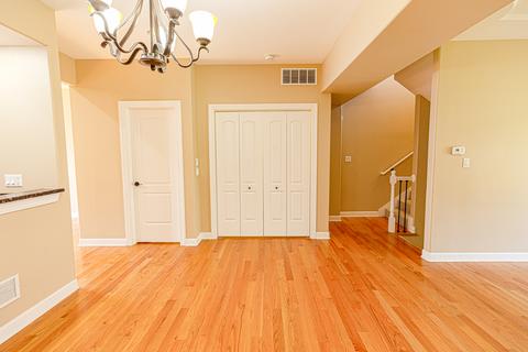 7214 W 83rd St, Bridgeview, IL 60455 photo 3