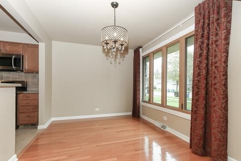 118 N Berteau Ave, Bartlett, IL 60103 photo 7