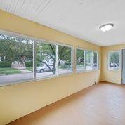 209 S Willow Ave, Joliet, IL 60436 photo 2