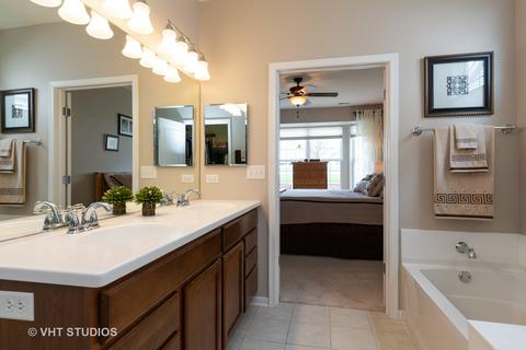 856 Butterfly Field Dr, Elgin, IL 60124 photo 22