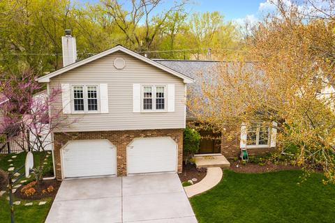 808 Redwood Ln, Bartlett, IL 60103 photo 2