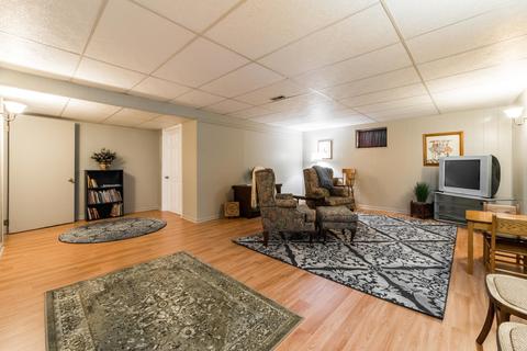 808 Redwood Ln, Bartlett, IL 60103 photo 35