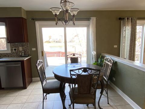 1321 Saddlebrook Rd, Bartlett, IL 60103 photo 5
