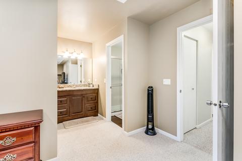 674 Thorntree Ct #D2, Bartlett, IL 60103 photo 17