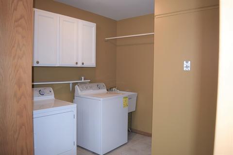 885 Red Oak St, Addison, IL 60101 photo 9