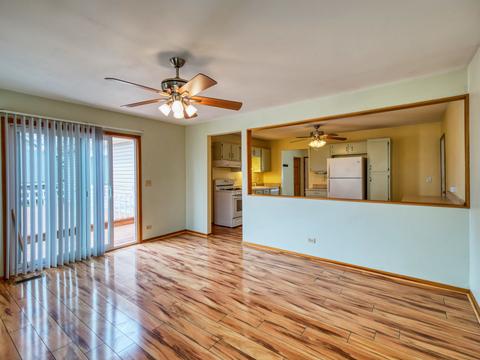 416 E Chippendale Dr, Bartlett, IL 60103 photo 7