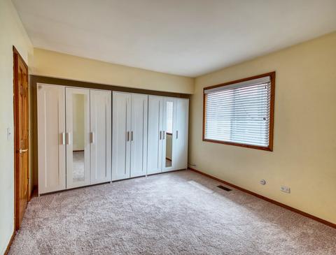 416 E Chippendale Dr, Bartlett, IL 60103 photo 9