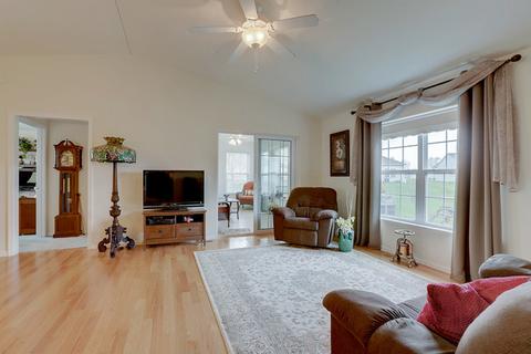 1105 Monroe Ave, Mchenry, IL 60050 photo 5