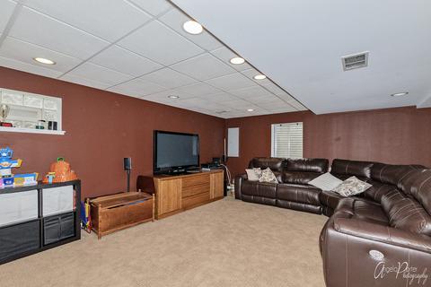 20 Deeke Ct, Roselle, IL 60172 photo 27
