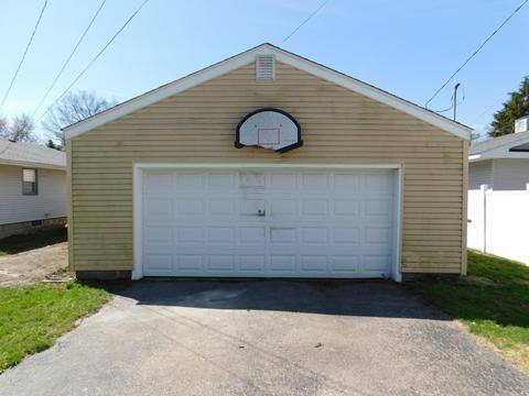906 Douglas St, Morris, IL 60450 photo 15