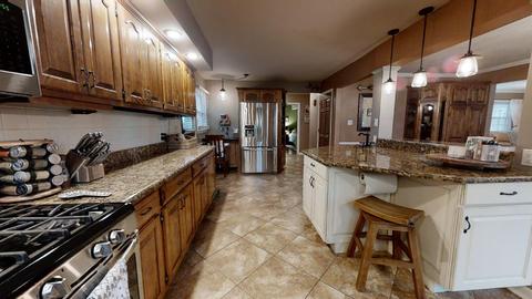 905 Crestline Dr, Normal, IL 61761 photo 13