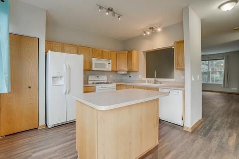31772 N Pineview Blvd, Lakemoor, IL 60051 photo 7
