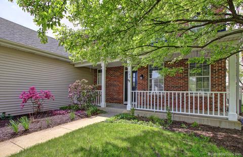 988 S Hampton Ct, Aurora, IL 60506 photo 3