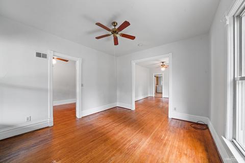 364 Dwight St, Elgin, IL 60120 photo 8