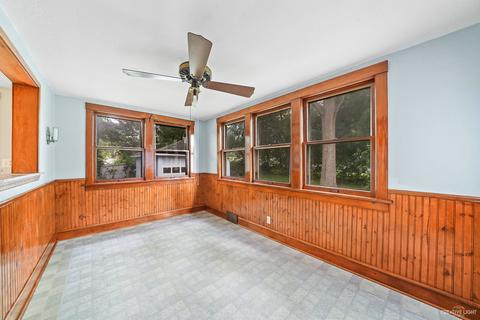 364 Dwight St, Elgin, IL 60120 photo 11
