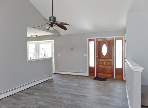 1504 Comanche Dr, Bolingbrook, IL 60490 photo 3