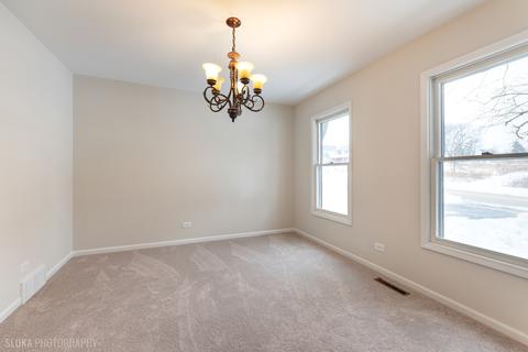 180 Decker Dr, Cary, IL 60013 photo 8