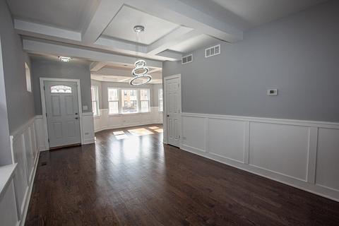 1648 E 85th Pl, Chicago, IL 60617 photo 4