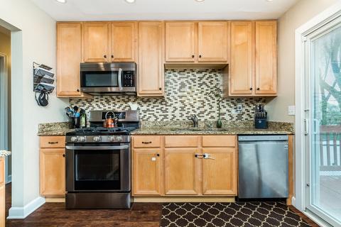 1310 Taft Ave, Wheaton, IL 60189 photo 9