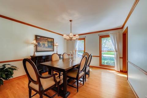 685 Spruce Tree Dr, Cary, IL 60013 photo 5