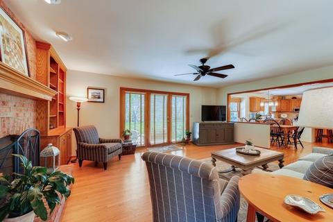 685 Spruce Tree Dr, Cary, IL 60013 photo 7