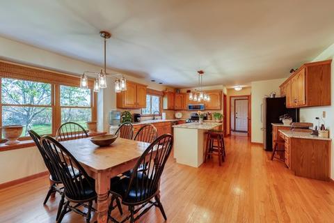 685 Spruce Tree Dr, Cary, IL 60013 photo 10
