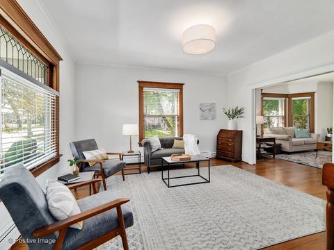 508 N Main St, Wheaton, IL 60187 photo 4