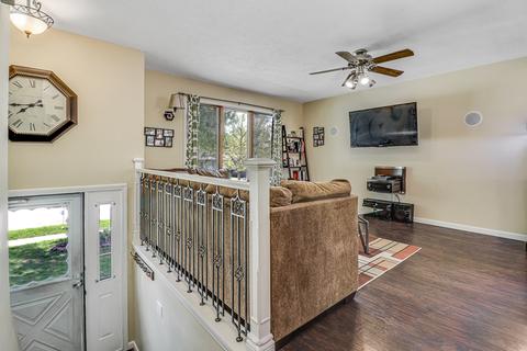 714 Lara Rd, Normal, IL 61761 photo 3