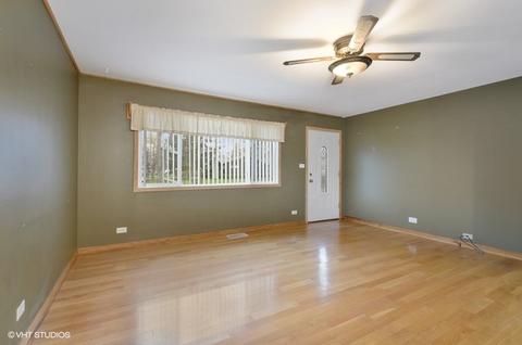 191 Fletcher Dr, Wheeling, IL 60090 photo 3