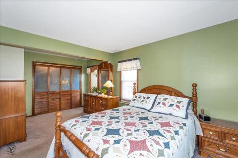 6818 S 77th Ave, Bridgeview, IL 60455 photo 9