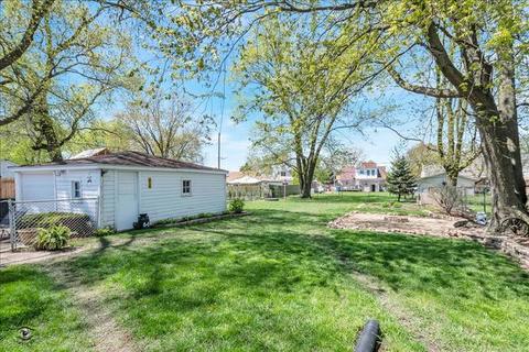 6818 S 77th Ave, Bridgeview, IL 60455 photo 2