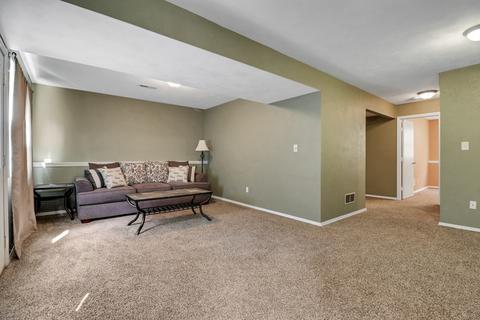 9 Cedar Ct, Bloomington, IL 61701 photo 19