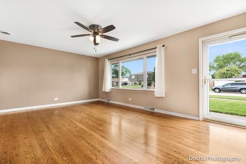 7336 S Sholer Ave, Bridgeview, IL 60455 photo 9