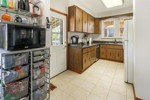 3321 Maple Ave, Brookfield, IL 60513 photo 9